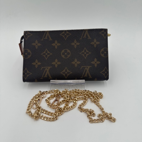 Louis Vuitton Pouchette - Picture 7 of 10